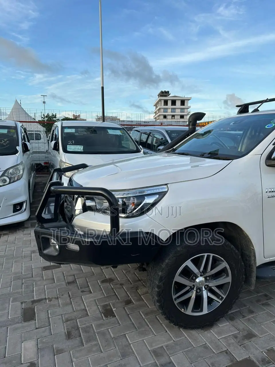 Toyota Hilux 2019 White