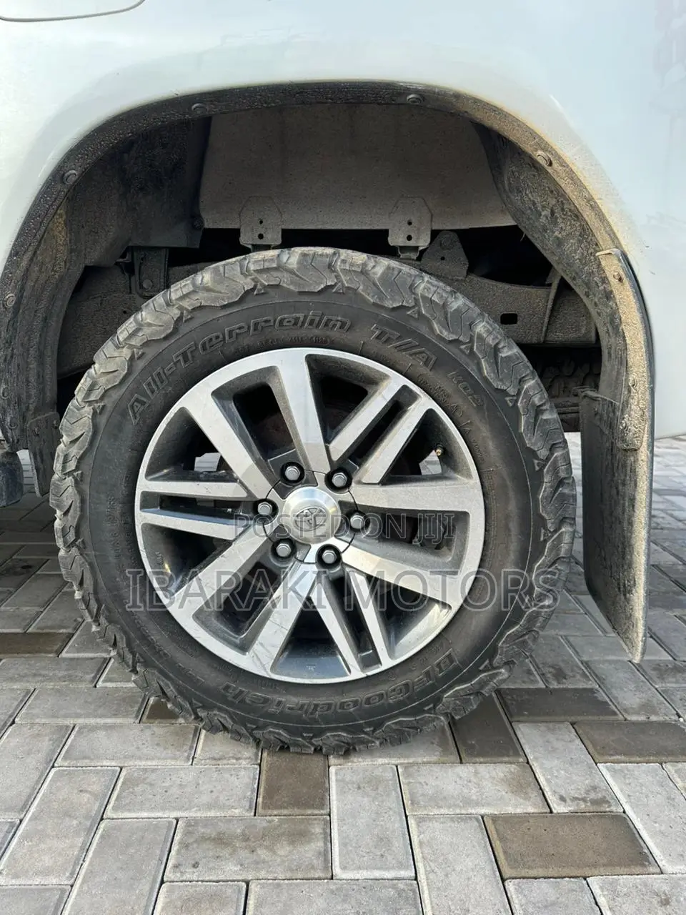 Toyota Hilux 2019 White