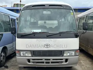Toyota Coaster 2002 Off white