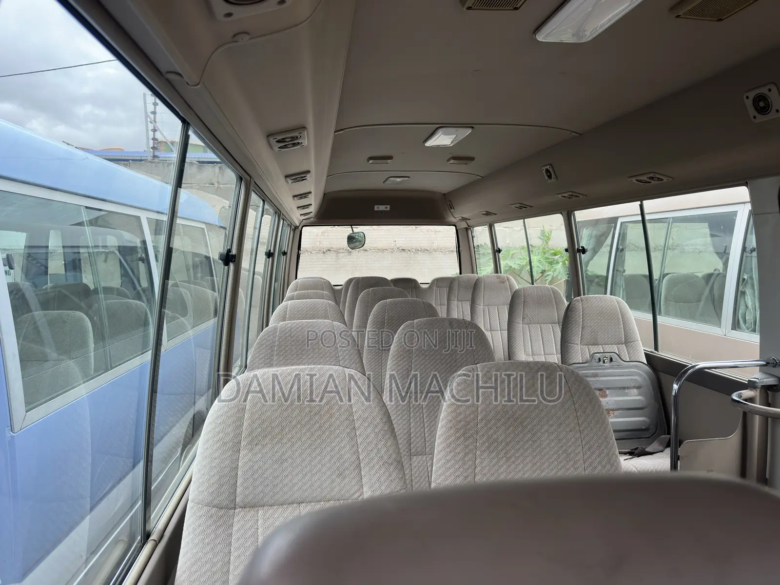 Toyota Coaster 2002 Off white