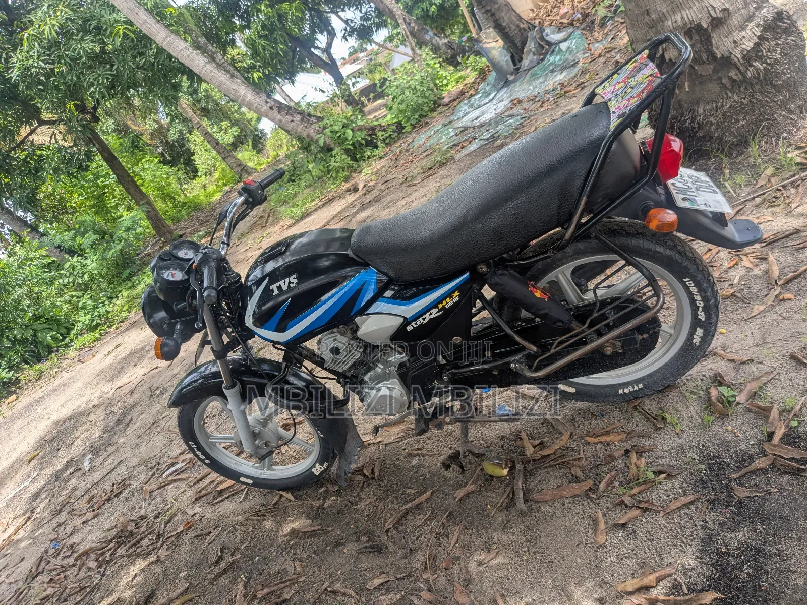 TVS HLX 125 2025 Black