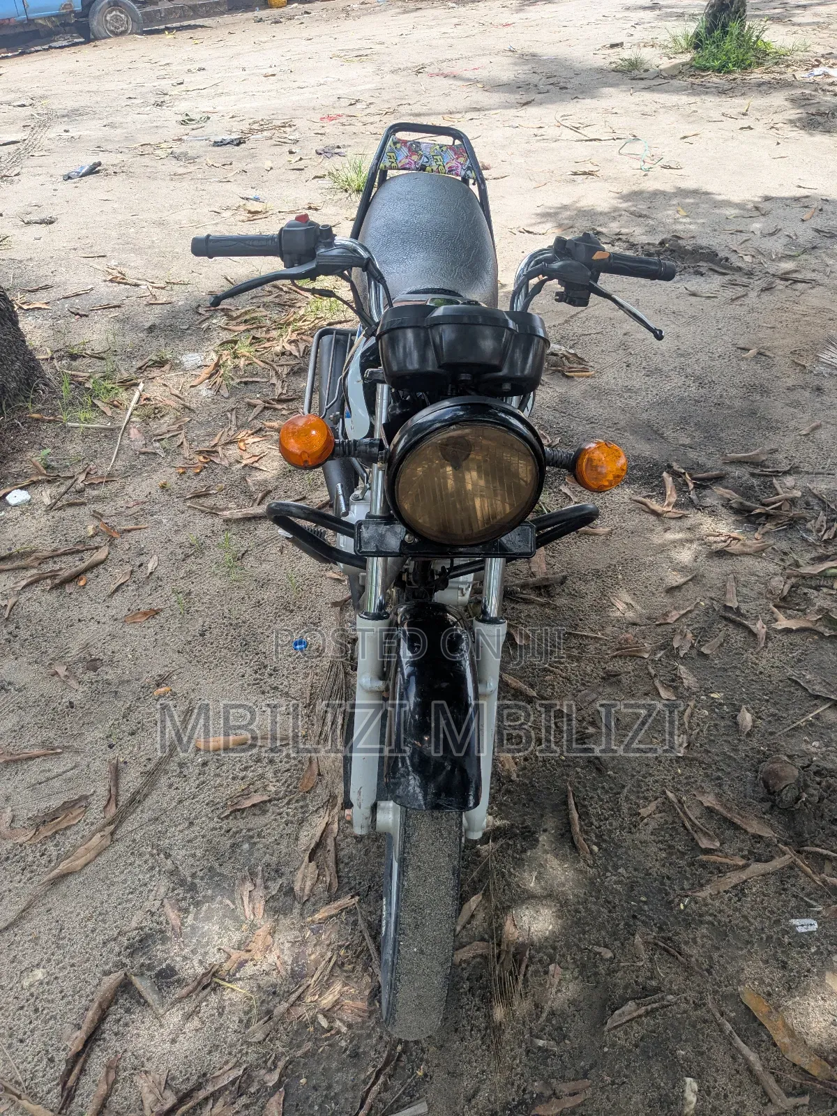 TVS HLX 125 2025 Black