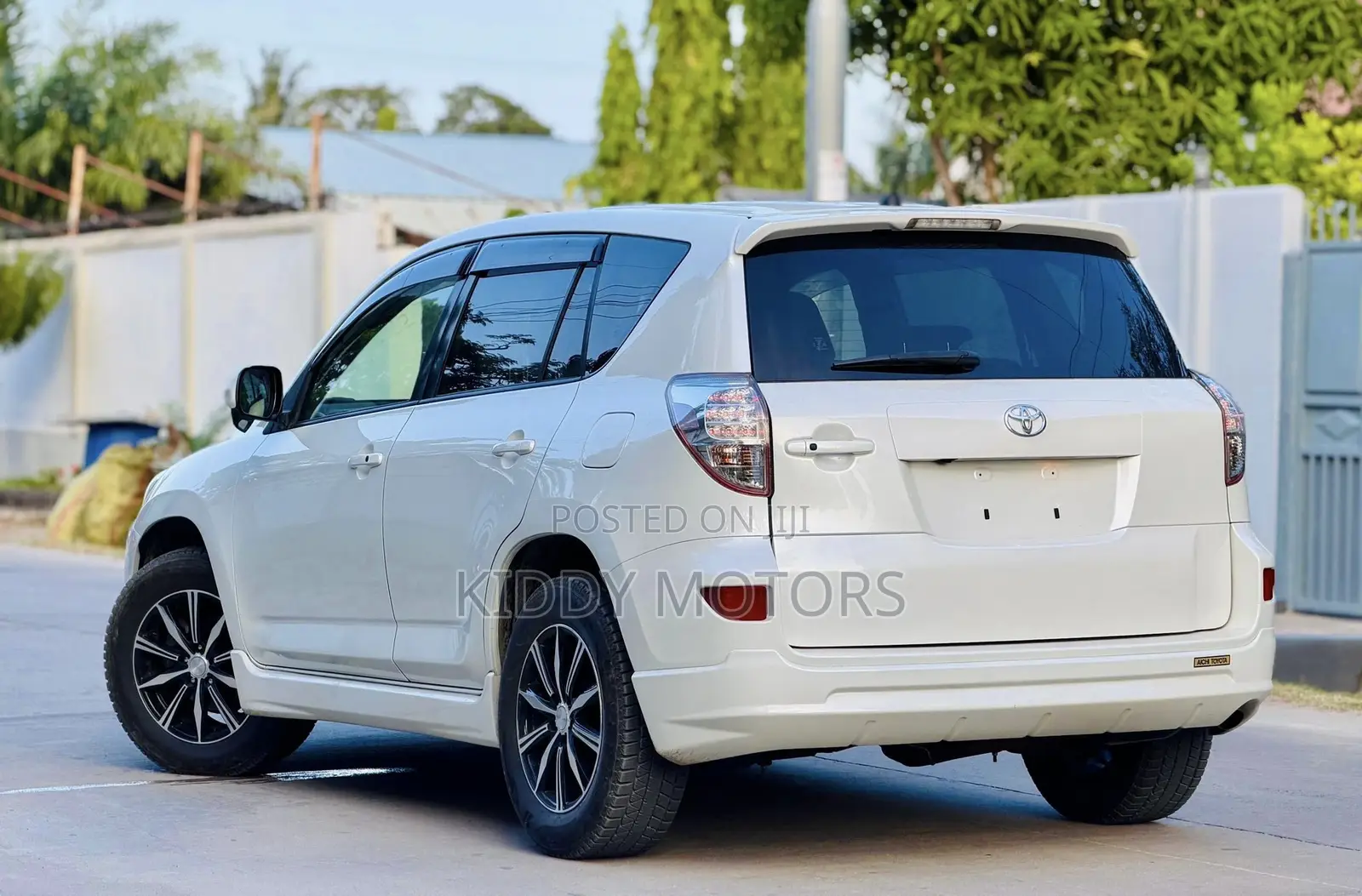 Toyota RAV4 2008 White