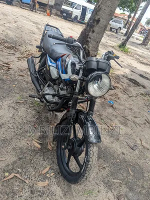 TVS HLX 125 2025 Black
