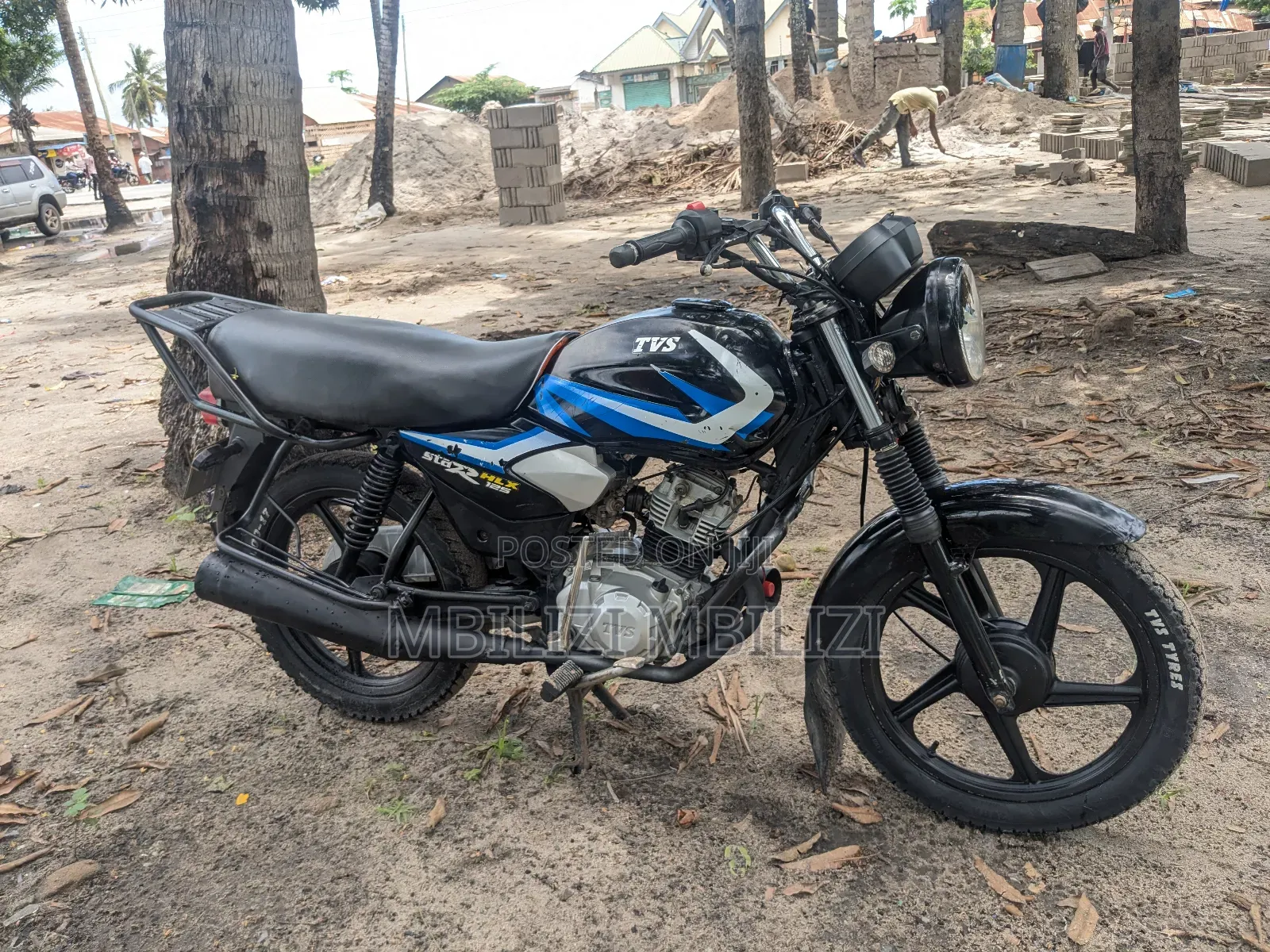 TVS HLX 125 2025 Black