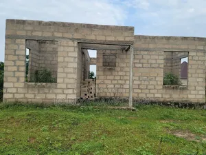 3bdrm Block of Flats in Kabeya Estate, Kahama Ward for sale