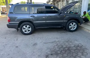 Toyota Land Cruiser 2015 Gray
