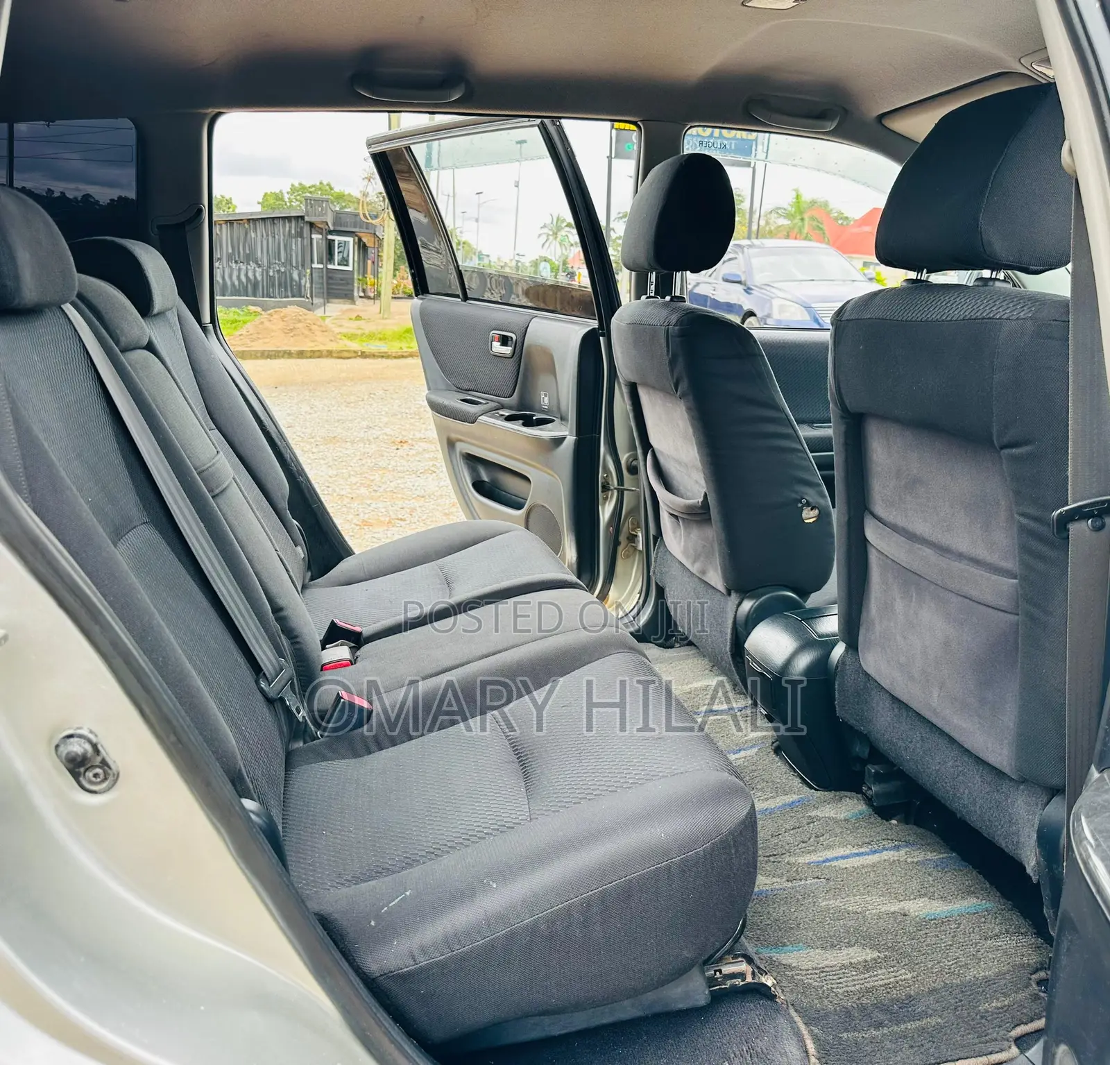 Toyota Kluger 2003 Silver