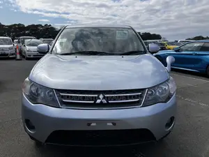 Mitsubishi Outlander ES 2011 Silver