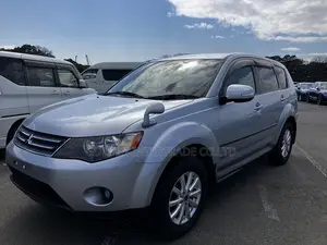 Mitsubishi Outlander ES 2011 Silver