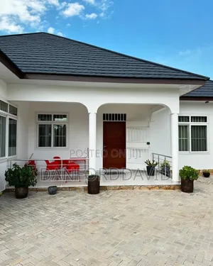 3bdrm Villa in Kahws Real Estate, Kunduchi for rent