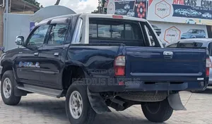 Toyota Hilux 2001 Blue