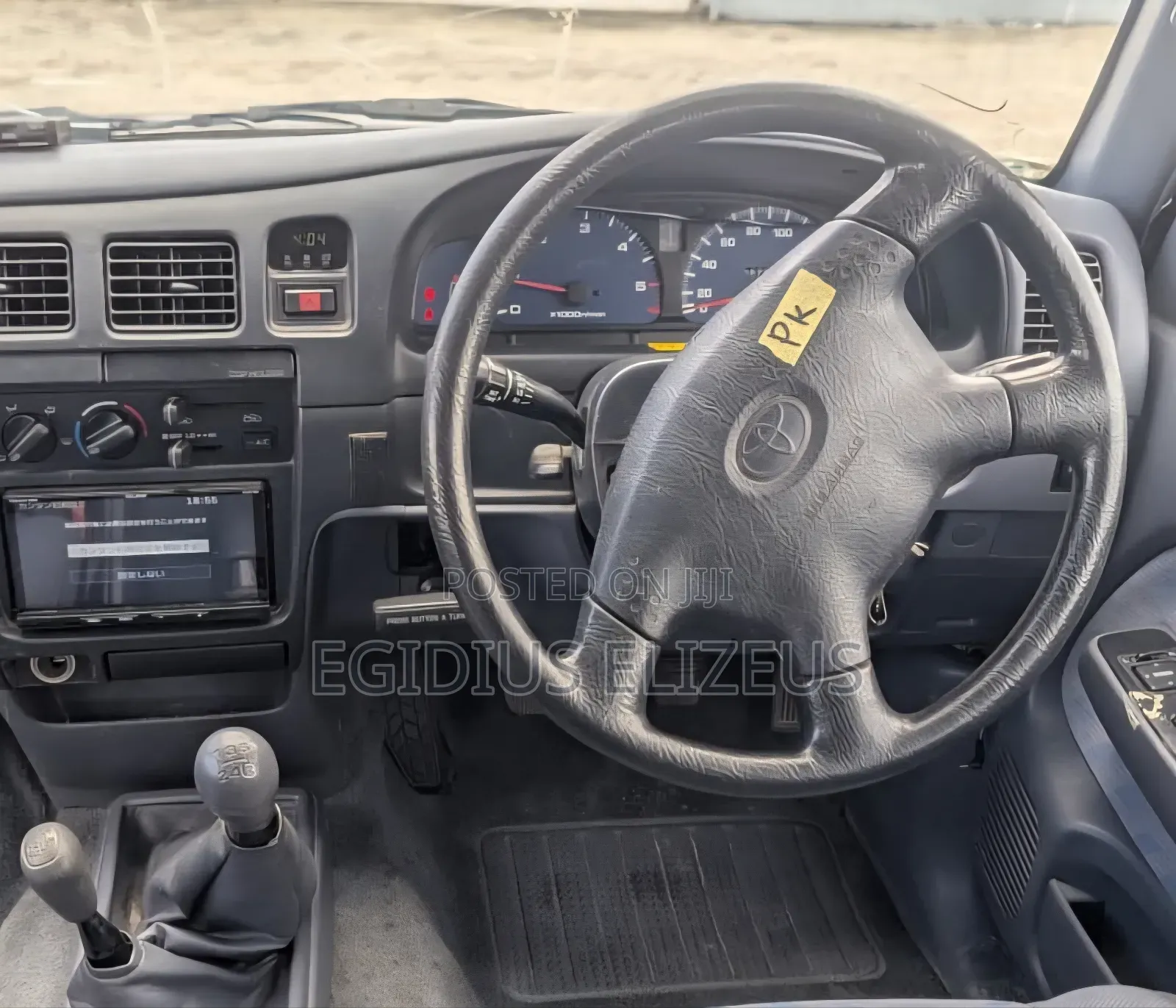 Toyota Hilux 2001 Blue