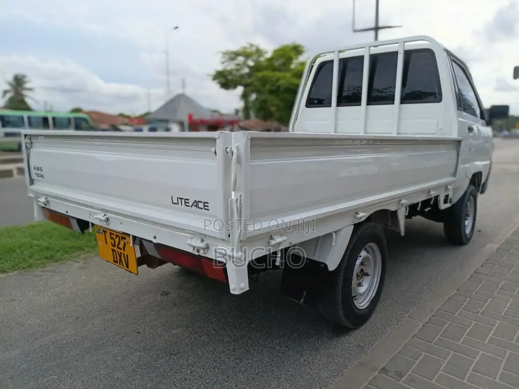 Toyota Townace 2008 White