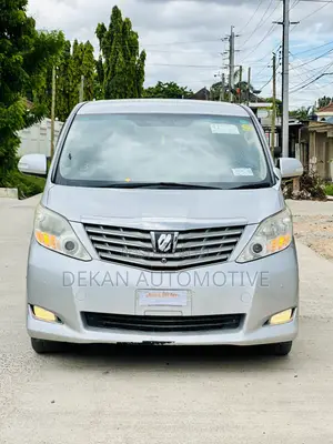 Toyota Alphard 2.4 Petrol FWD 2010 Silver