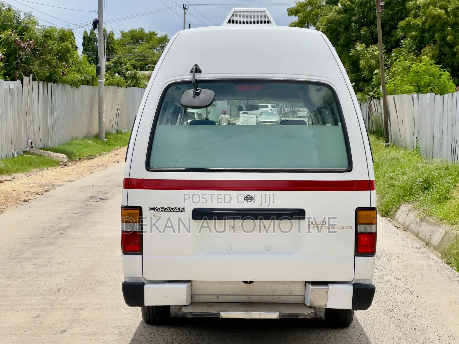 Nissan Caravan (Urvan) 2002 White