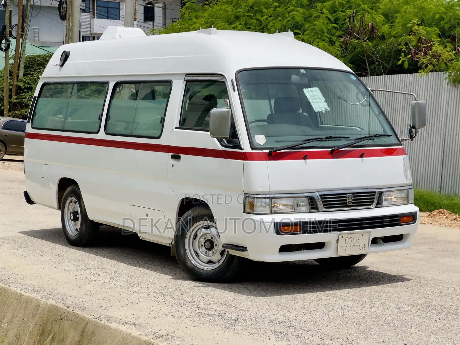 Nissan Caravan (Urvan) 2002 White