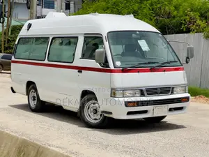 Nissan Caravan (Urvan) 2002 White