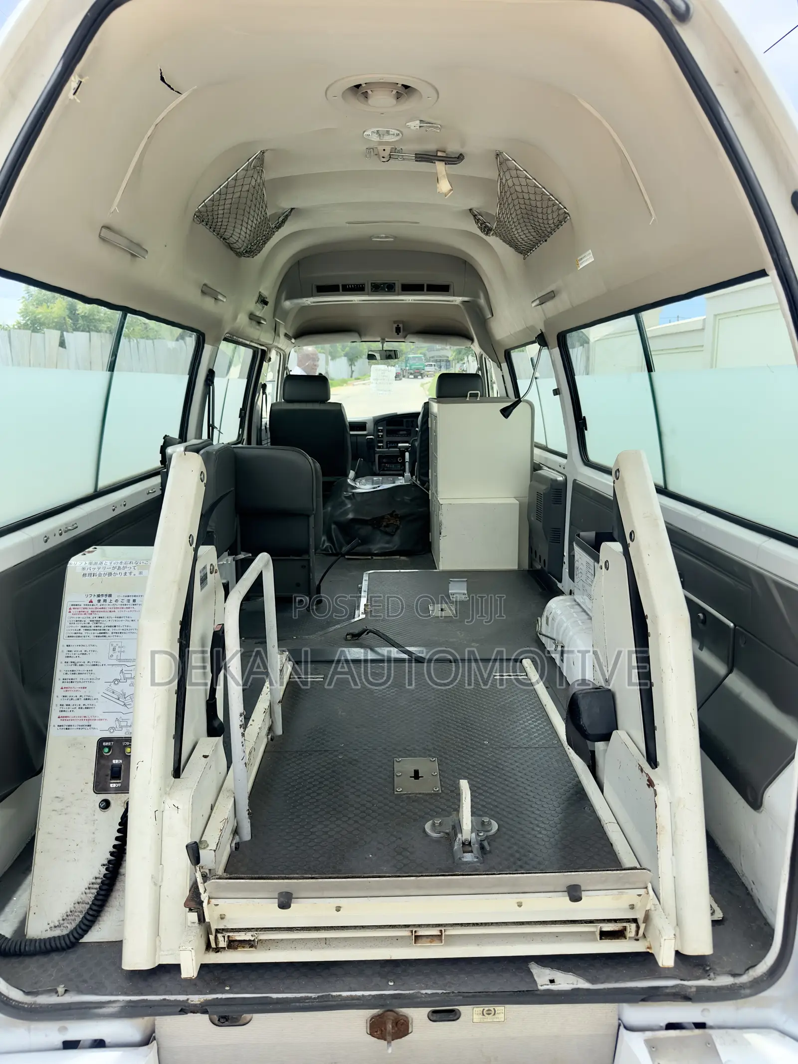 Nissan Caravan (Urvan) 2002 White