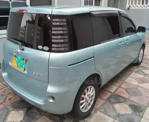Toyota Sienta 1.5 AWD 2006 Blue