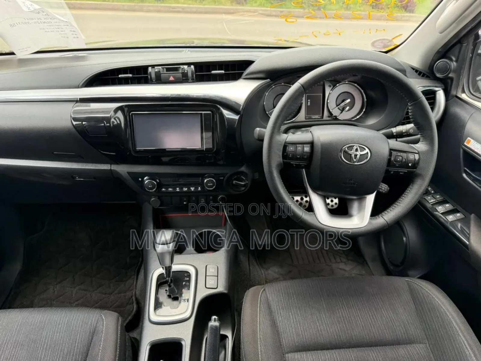 Toyota Hilux 2023 Black
