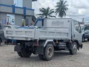 *Mitsubishi Canter Truck* *Category:Dump Truck*