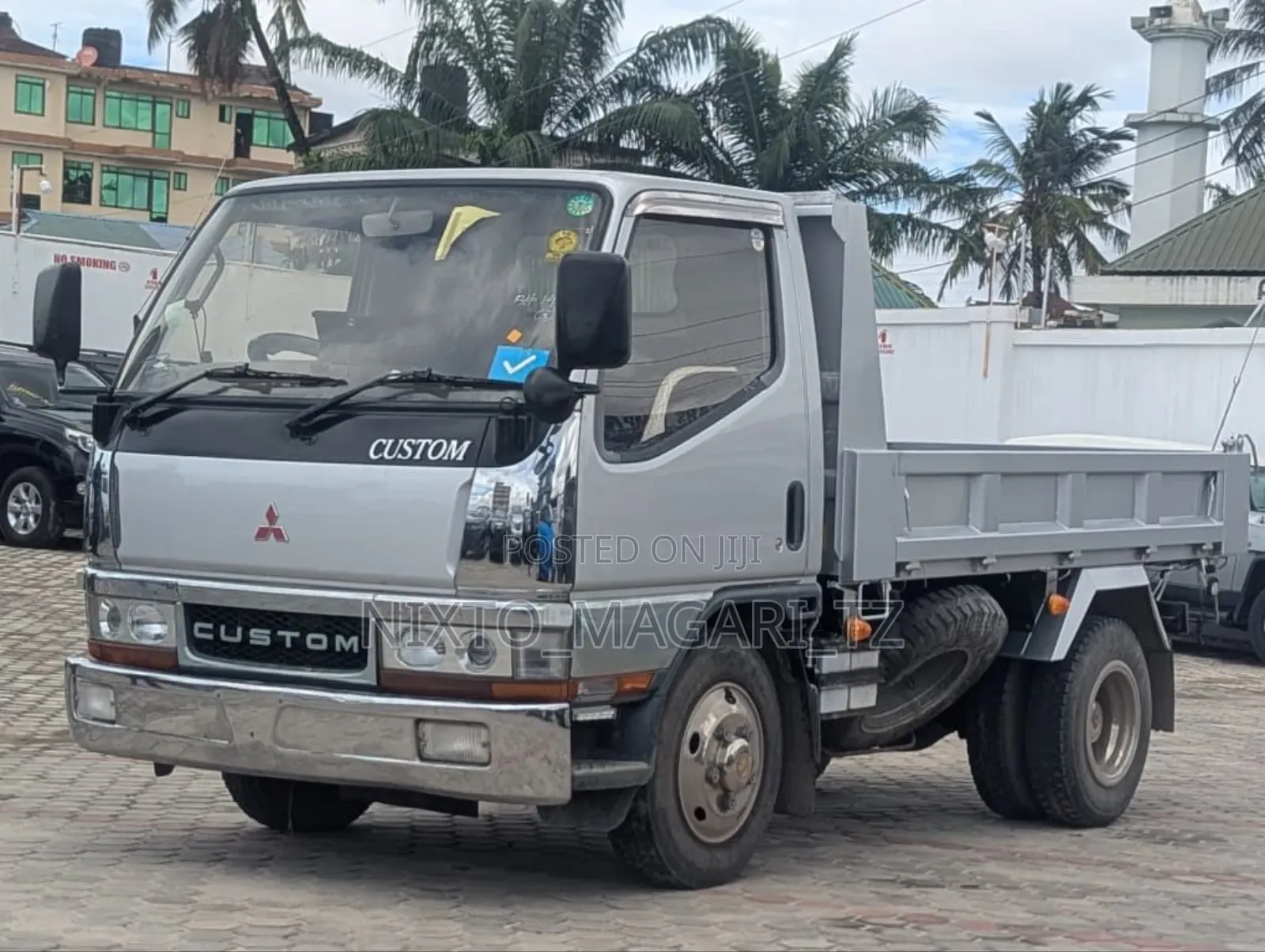 *Mitsubishi Canter Truck* *Category:Dump Truck*