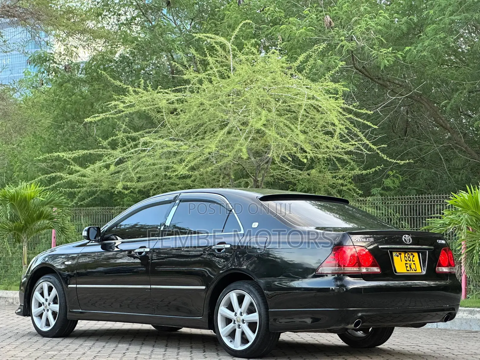Toyota Crown 2006 Black