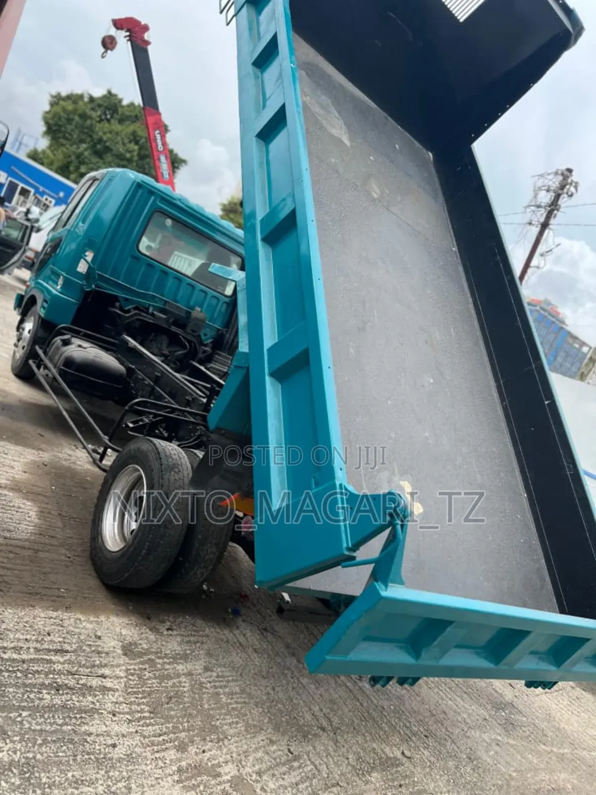 Fuso Tiper Engine 6d17 Color Blue Long Tray Address