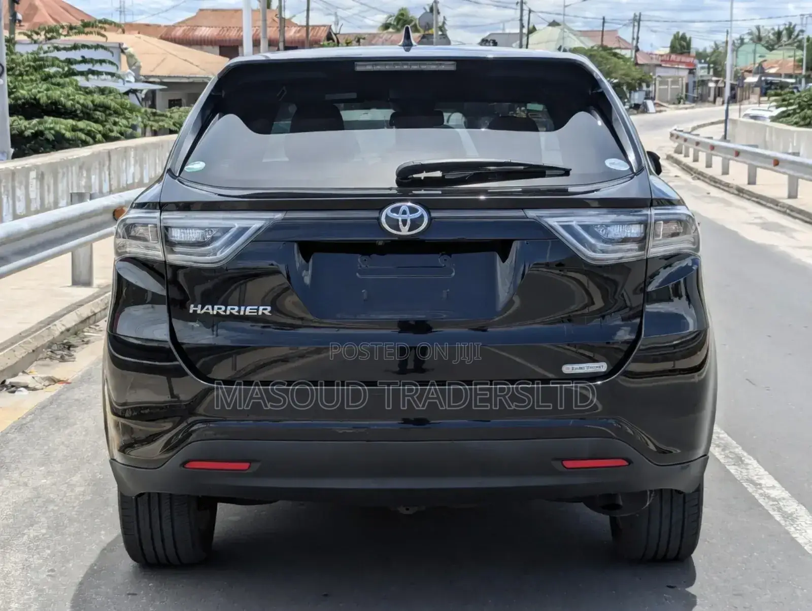 Toyota Harrier 2.0 4WD 2017 Black