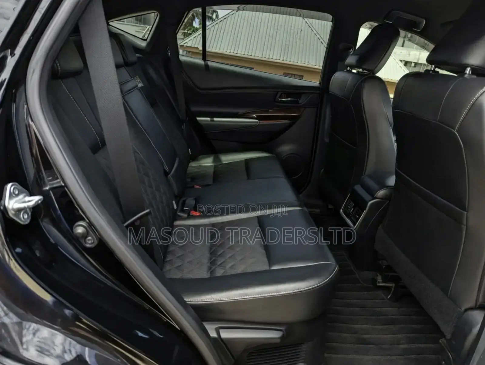 Toyota Harrier 2.0 4WD 2017 Black