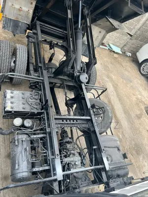 Fuso Tiper Engine 6d17 Color White Long Tray Address