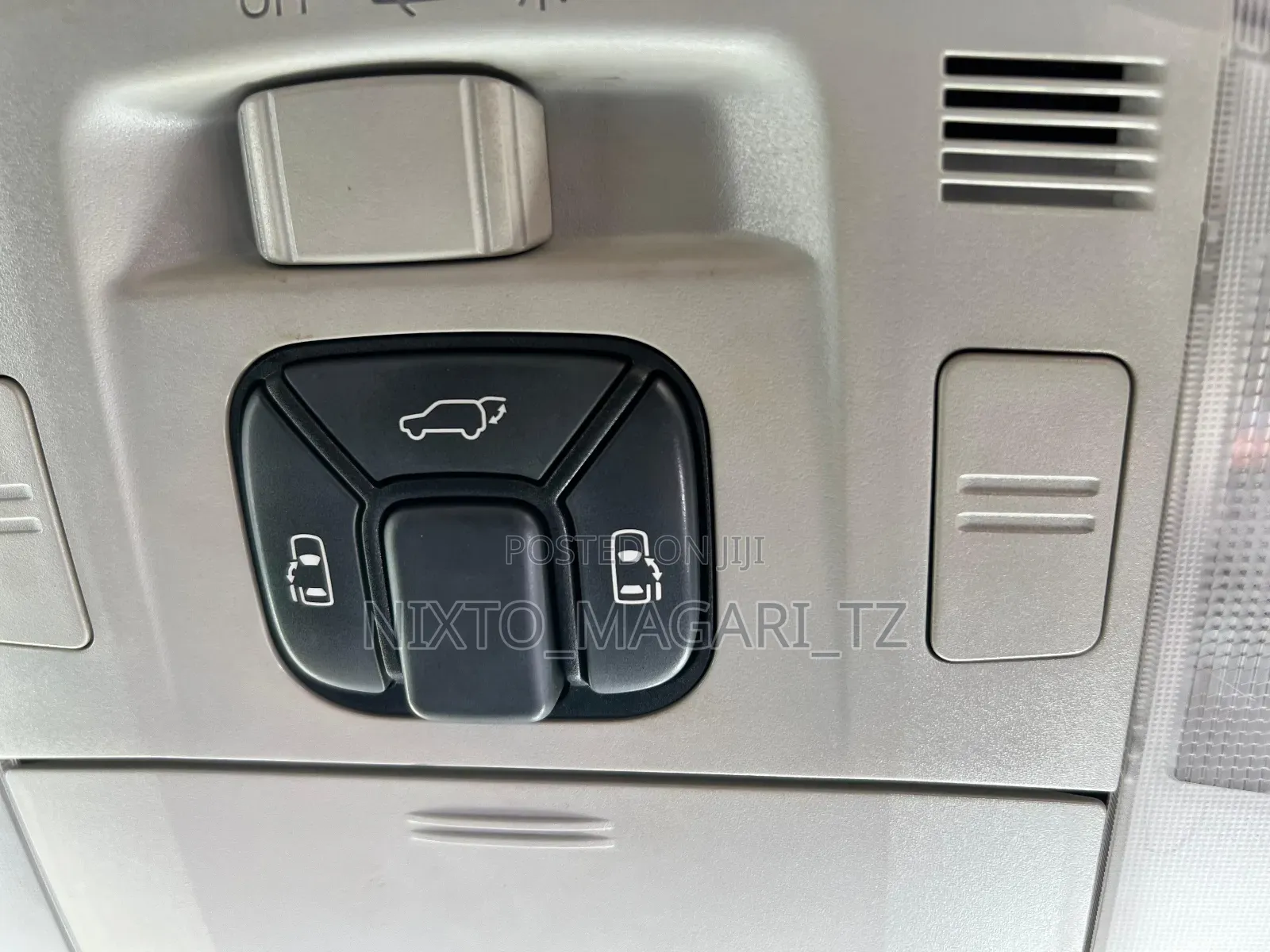 Fuso Tiper Engine 6d17 Color White Long Tray Address