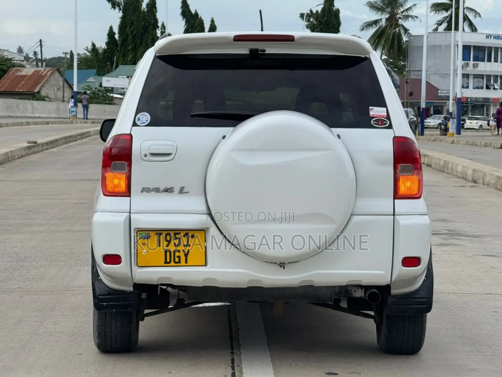 Toyota RAV4 2004 White