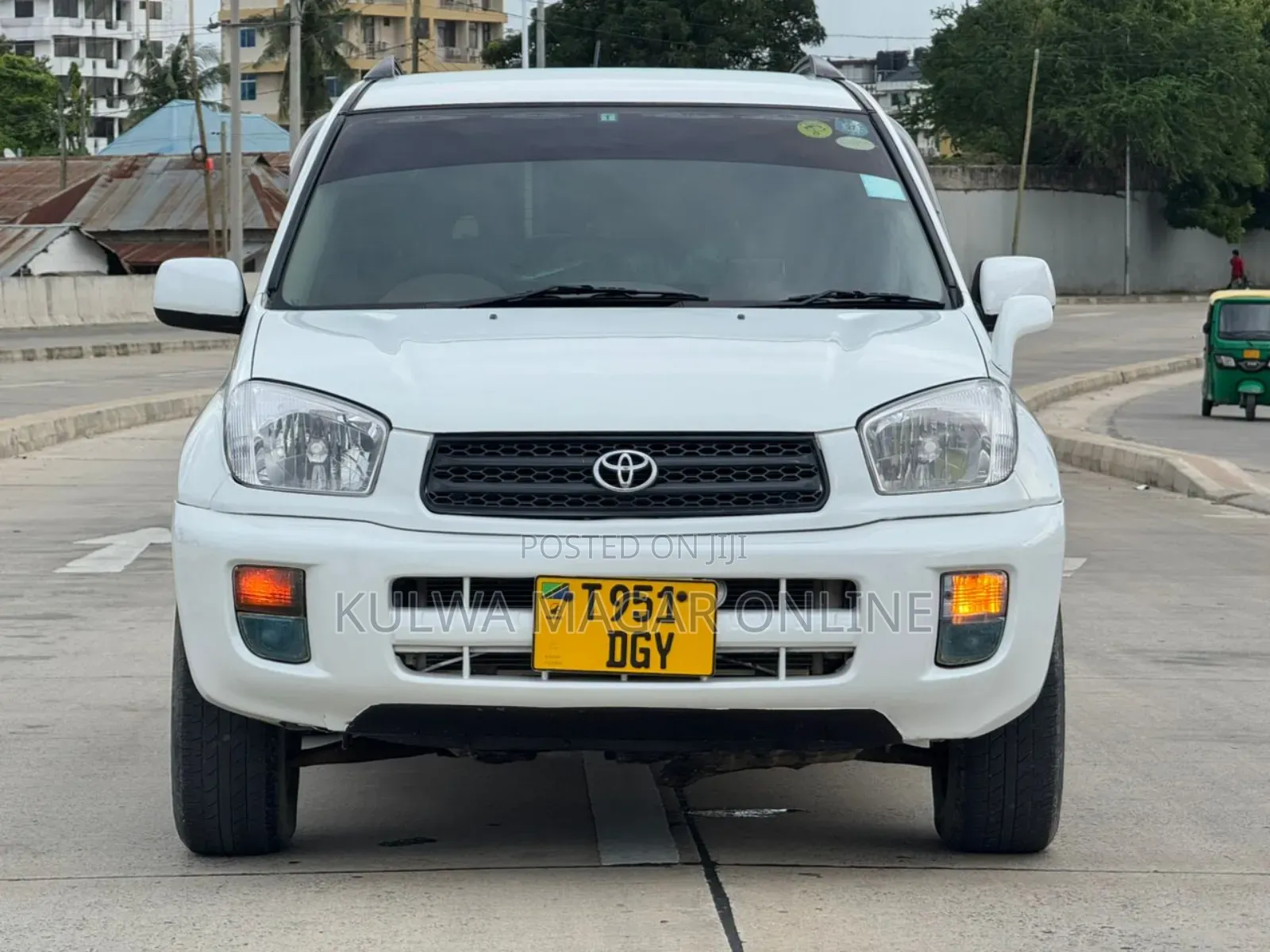 Toyota RAV4 2004 White