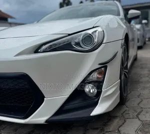 Toyota GT86 2015 White