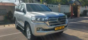 Toyota Land Cruiser 2019 Silver