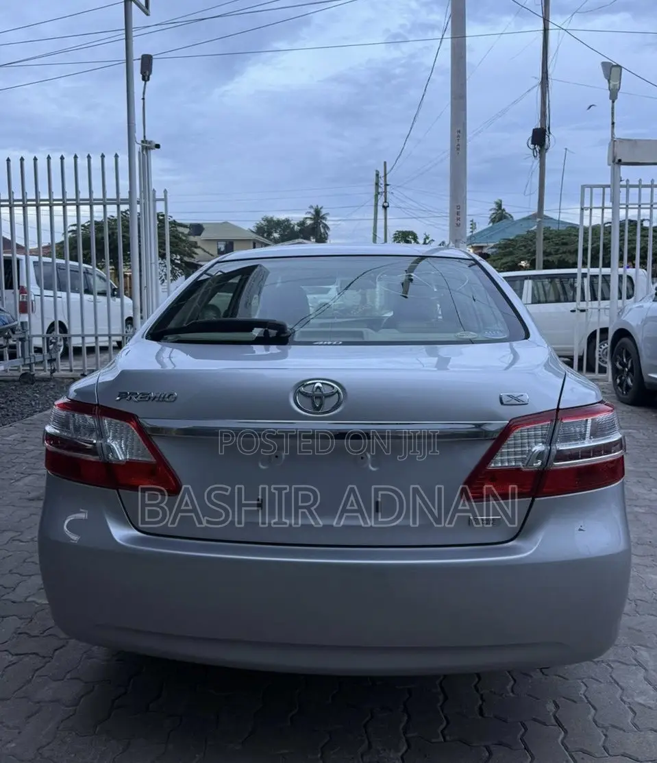 Toyota Premio 1.8 FWD 2010 Silver
