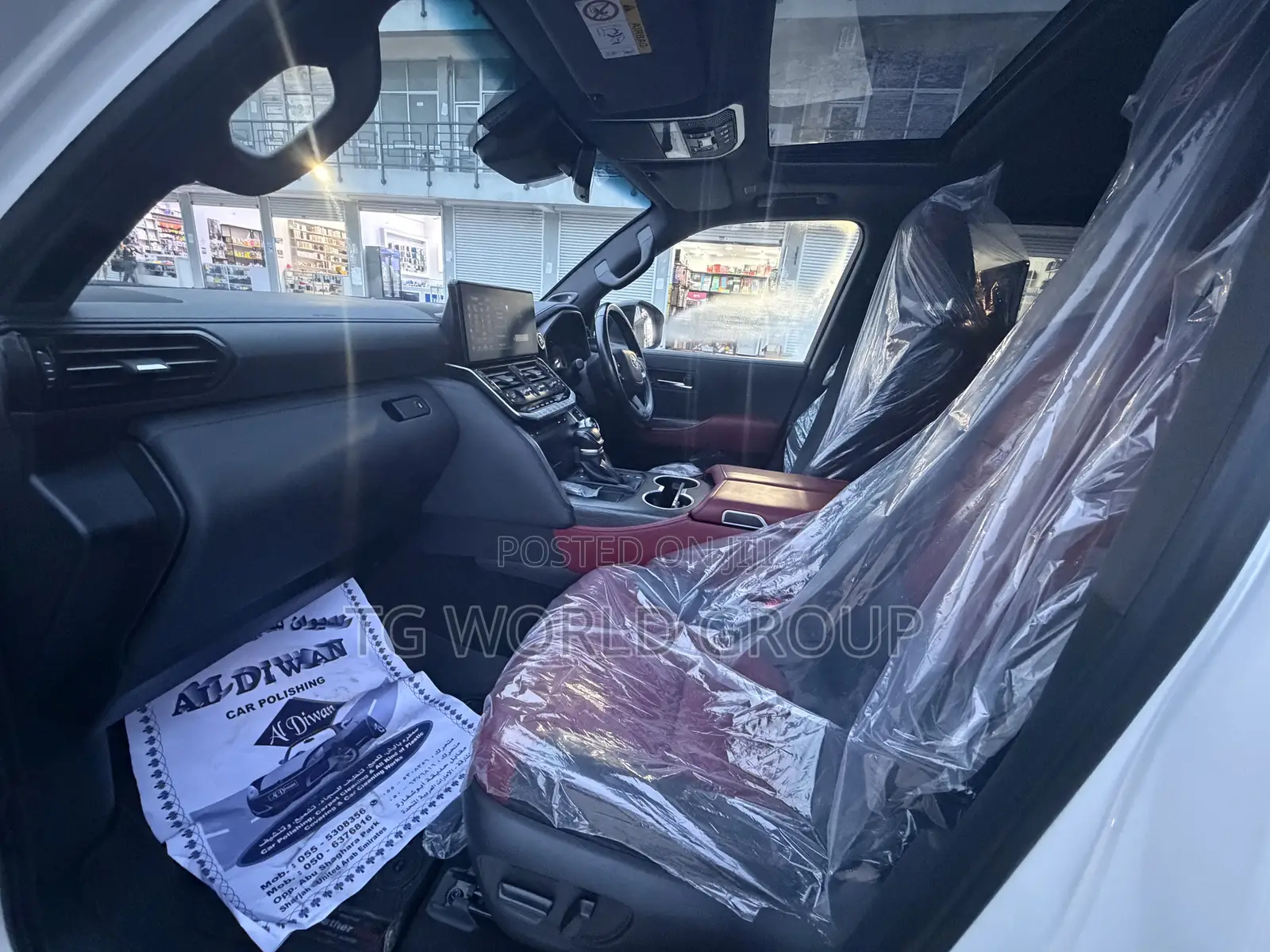 Toyota Land Cruiser LC300 2024 White