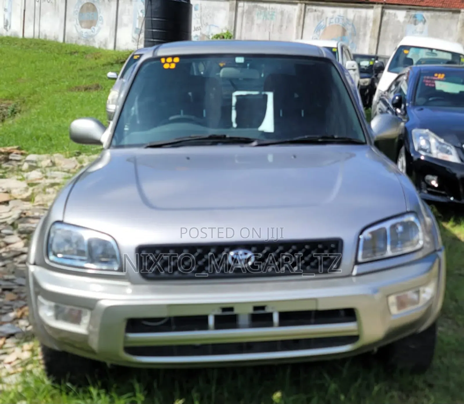 Toyota RAV4 1999 Silver