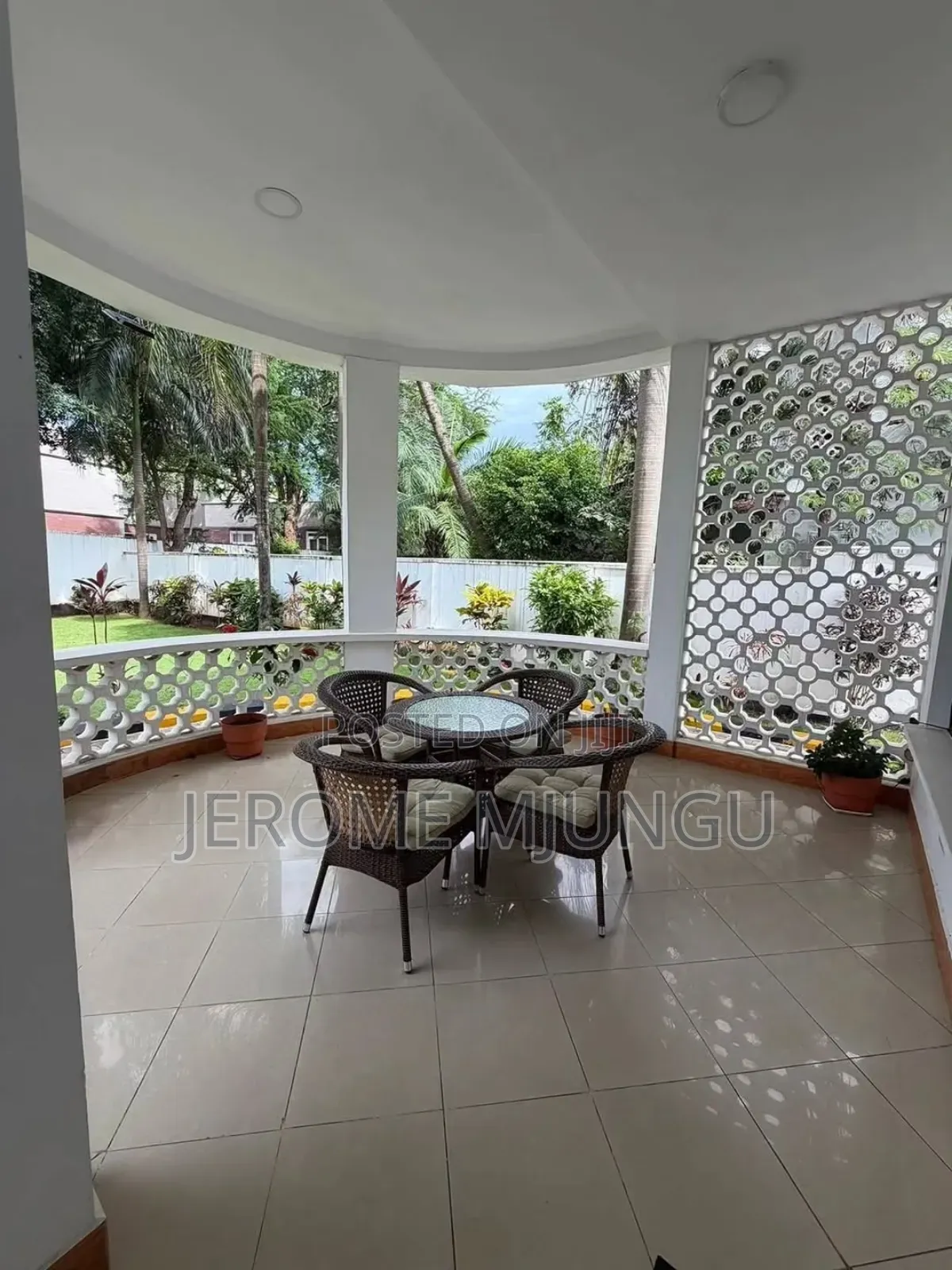 Furnished 4bdrm Villa in Masaki for rent