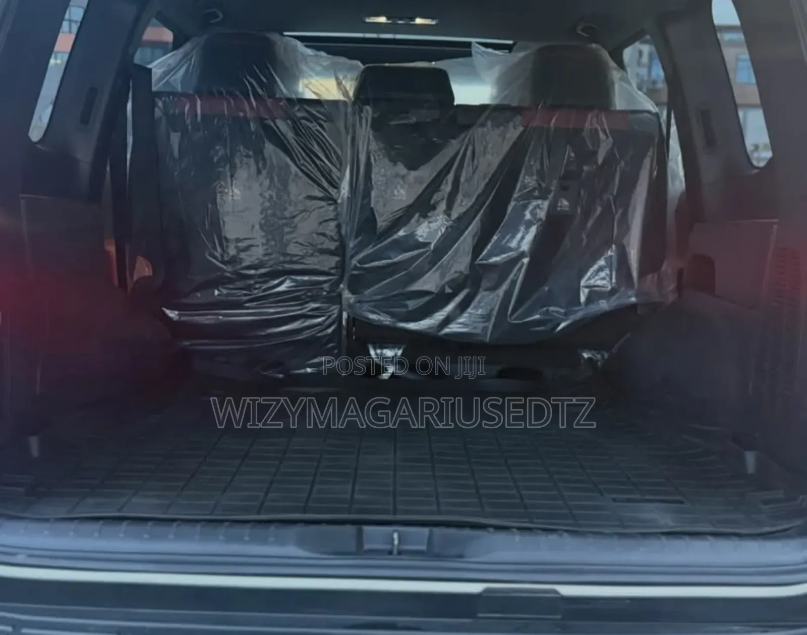 Toyota Land Cruiser LC300 2024 White