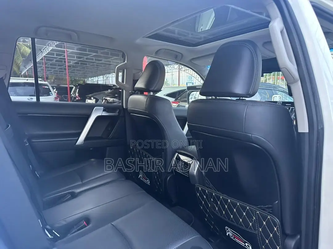Toyota Land Cruiser Prado 2.8 2020 Off white