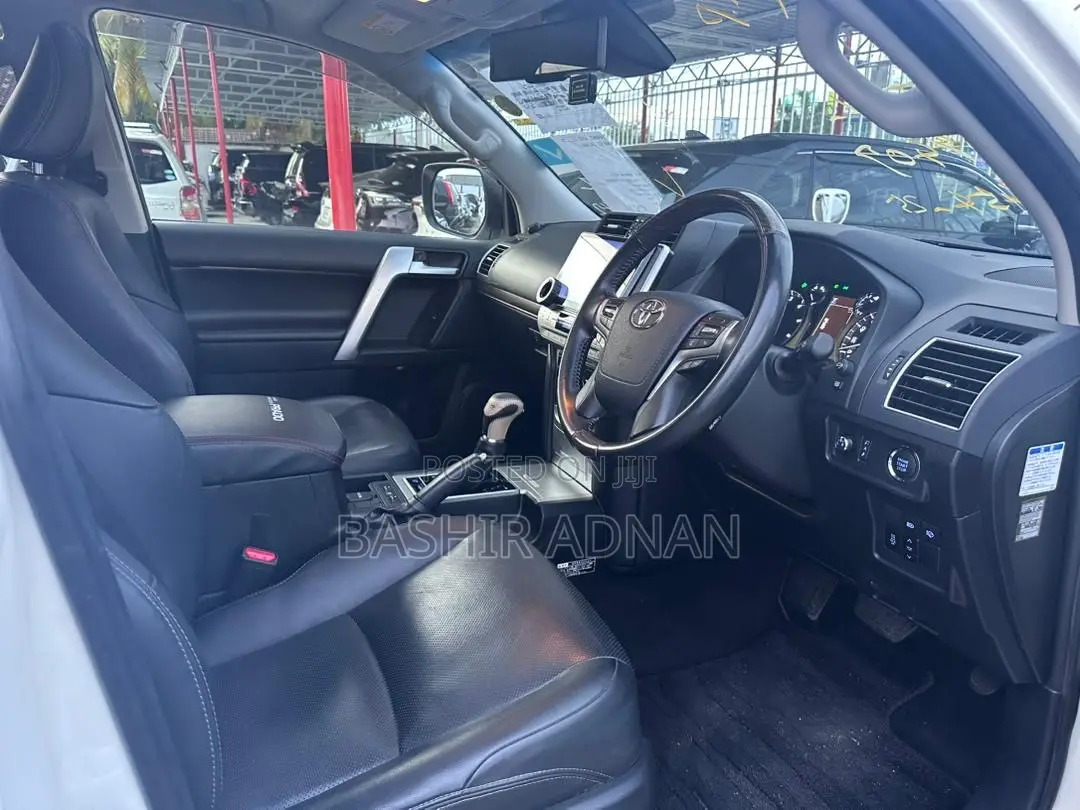 Toyota Land Cruiser Prado 2.8 2020 Off white