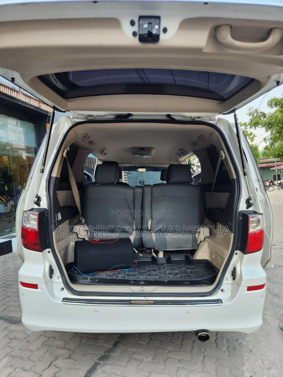 Toyota Alphard 2007