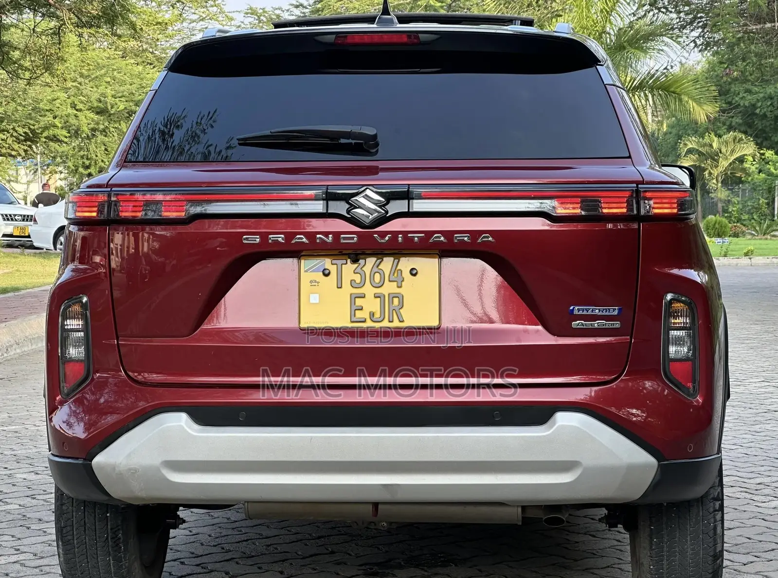 Suzuki Grand Vitara 2023 Maroon