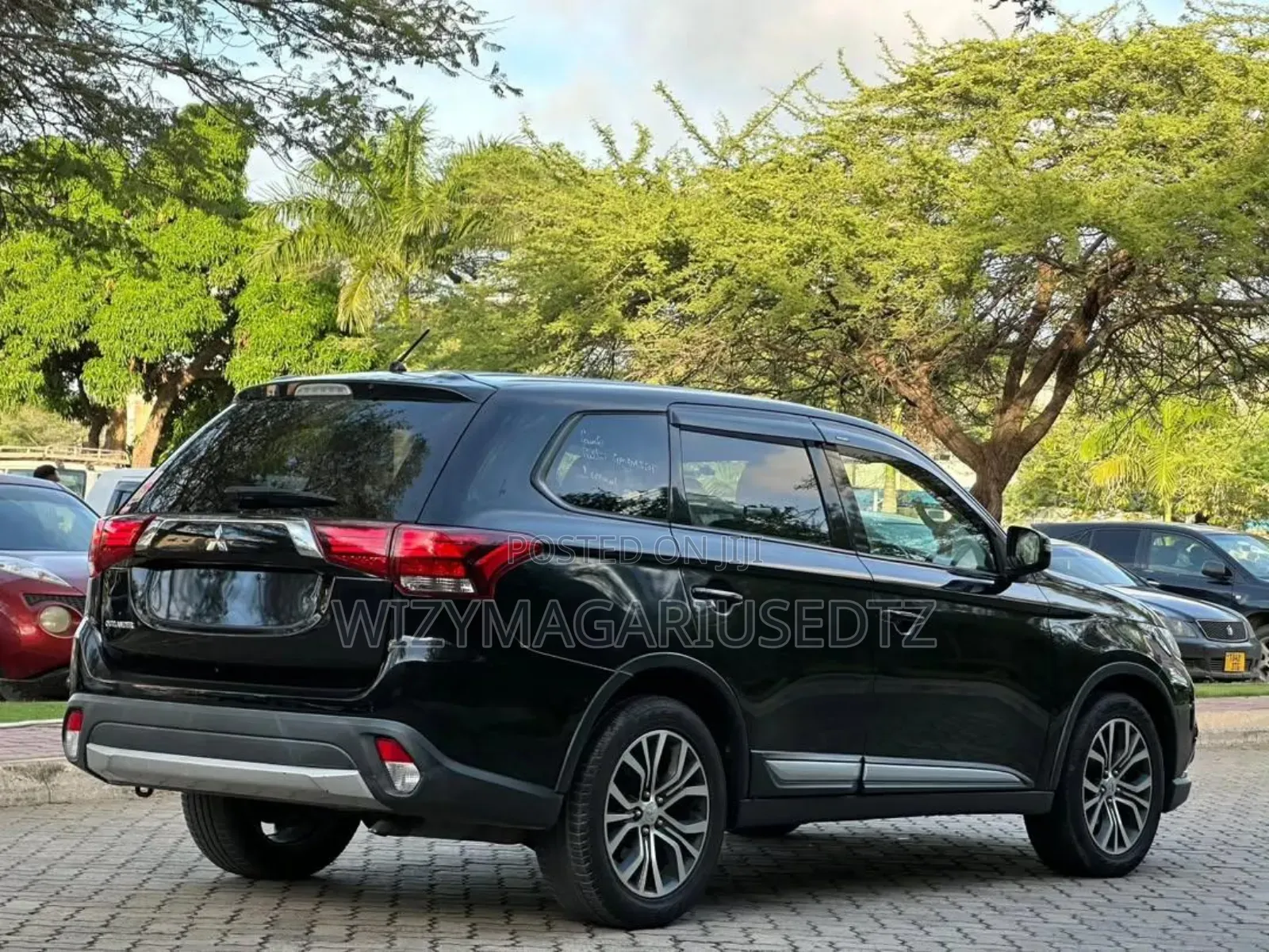 Mitsubishi Outlander 2016 Burgundy