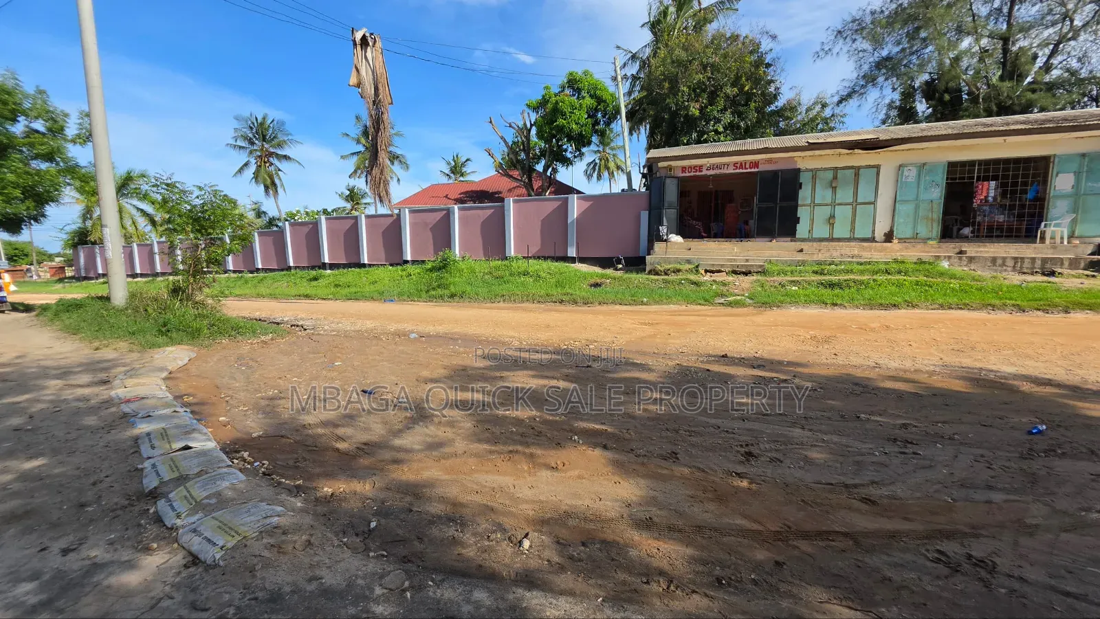 Plot Area SQM 1000 for Sale at Salasala