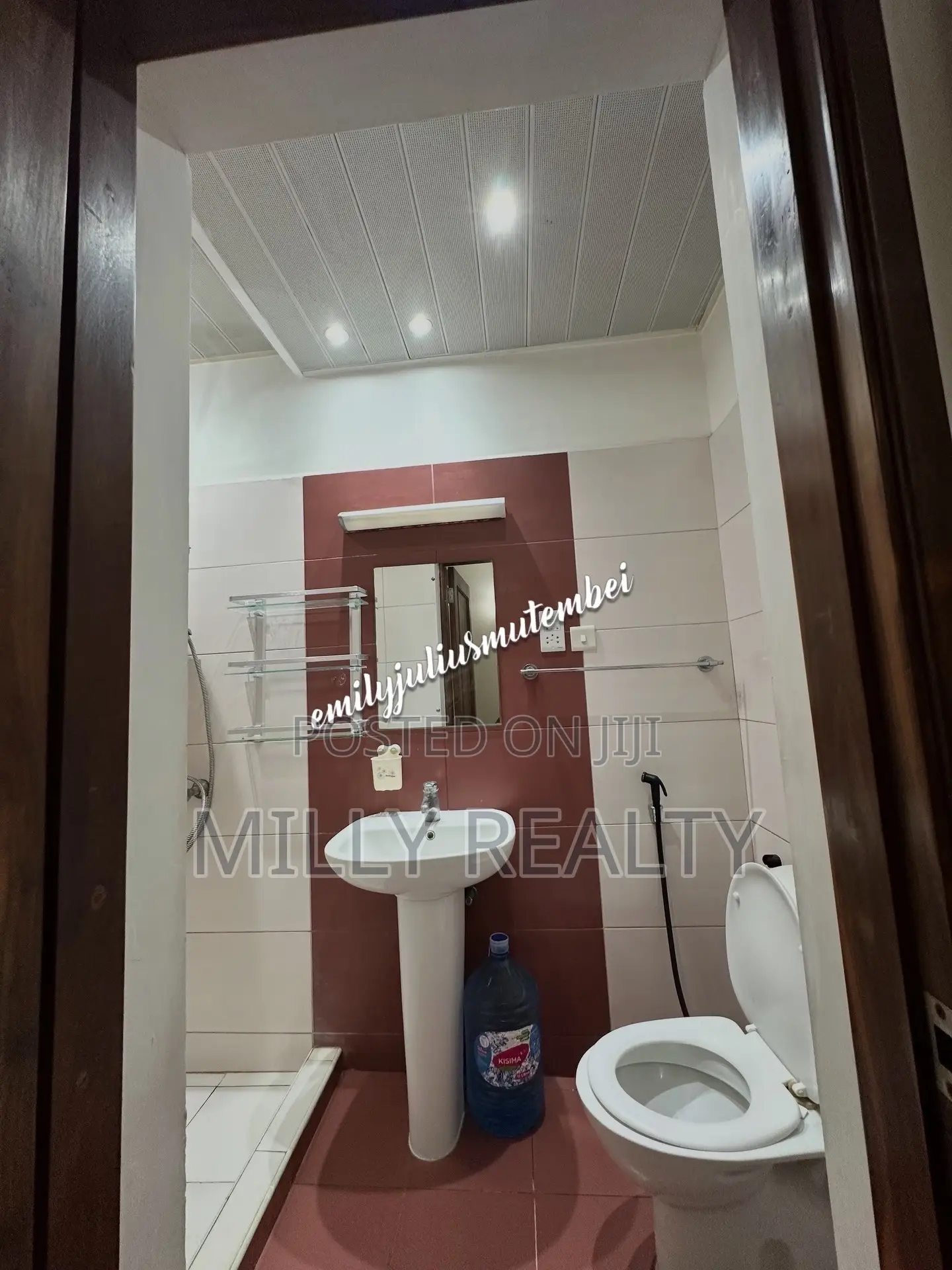 3bdrm Apartment in Upanga Mindu Street for sale