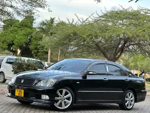 Toyota Crown 2006 Black